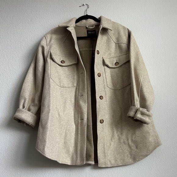 Stylish Beige Utility Jacket - Picture 1 of 5